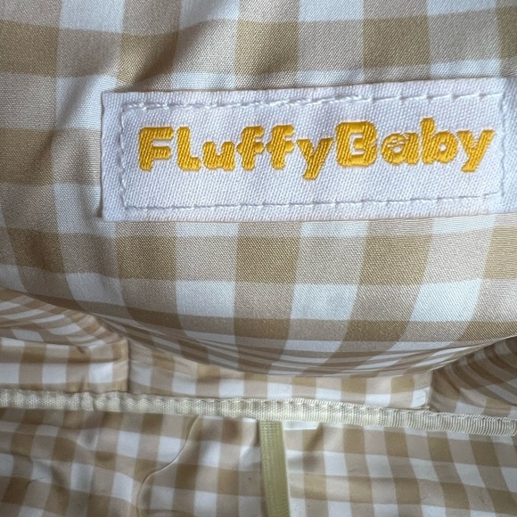 Small pet carrier by Fluffy Baby. Cream colored, linen w/ removable cushion.  - Picture 10 of 10